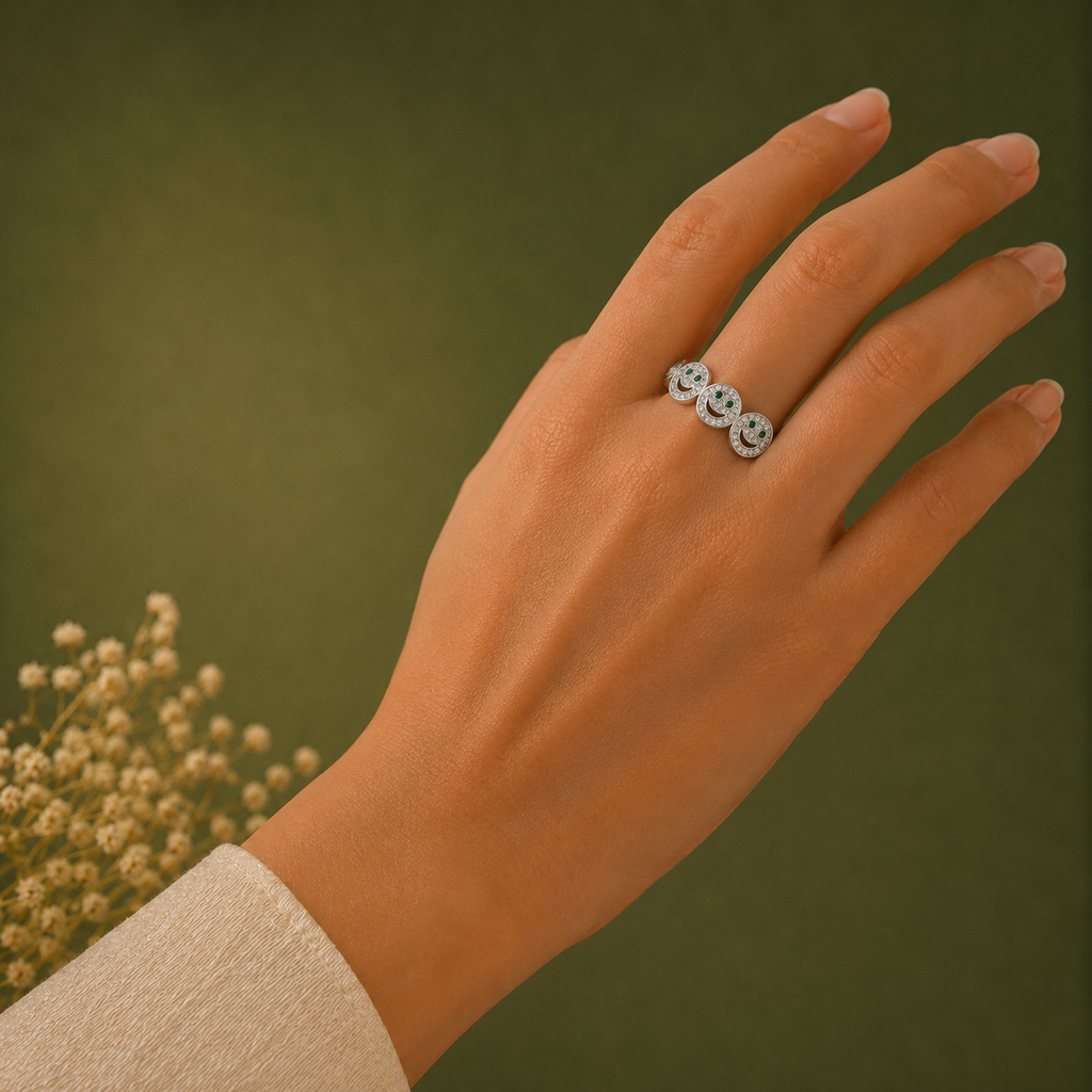 LUCKY LUXE SILVER RING
